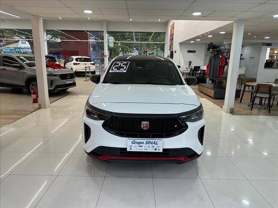 FIAT FASTBACK 1.3 TURBO 270 FLEX ABARTH AT6 FIAT FASTBACK 1.3 TURBO 270 FLEX ABARTH AT6